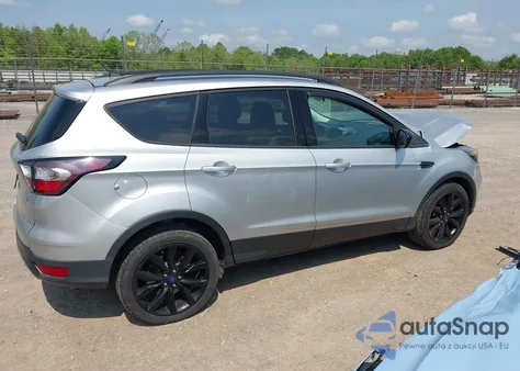 2017 Ford Escape Se z USA, uszkodzony, nr VIN 1FMCU9G92HUE90466